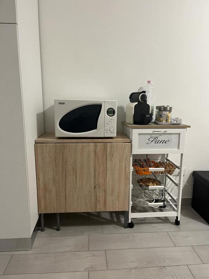 Einaudi Apartment Колоньо-Монцезе Экстерьер фото